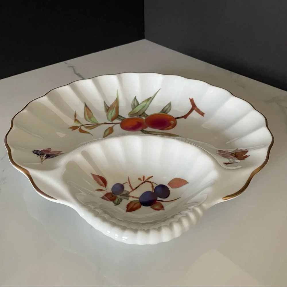 Shell Crudité Serving Platter Dish - Evesham by Royal Worcester